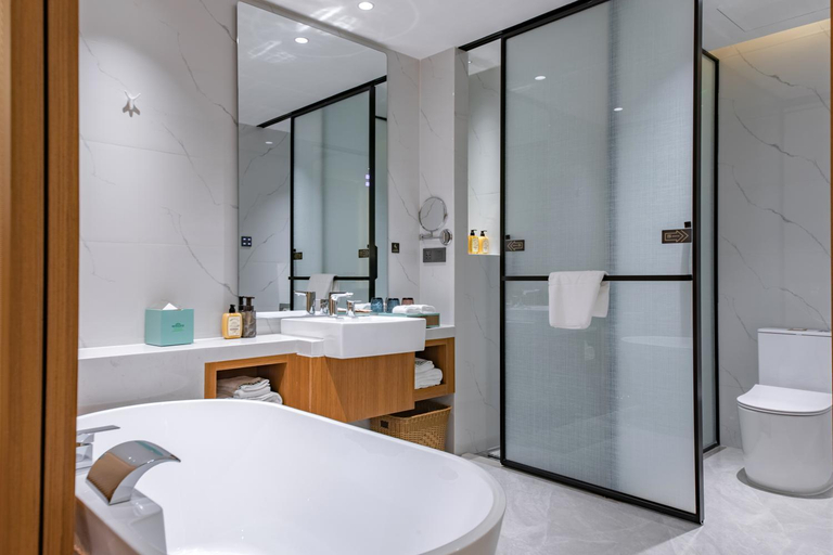 Bathroom 3, Wingate by Wyndham Libo Center, Qiannan Buyei and Miao