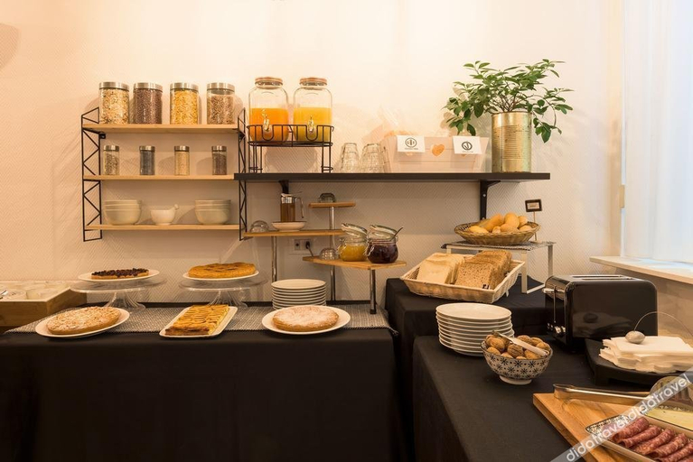 Food & Drinks 5, ホテル アルカディア, Macerata