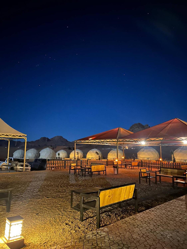 Food & Drinks 4, Star Wars luxury camp, Quaira