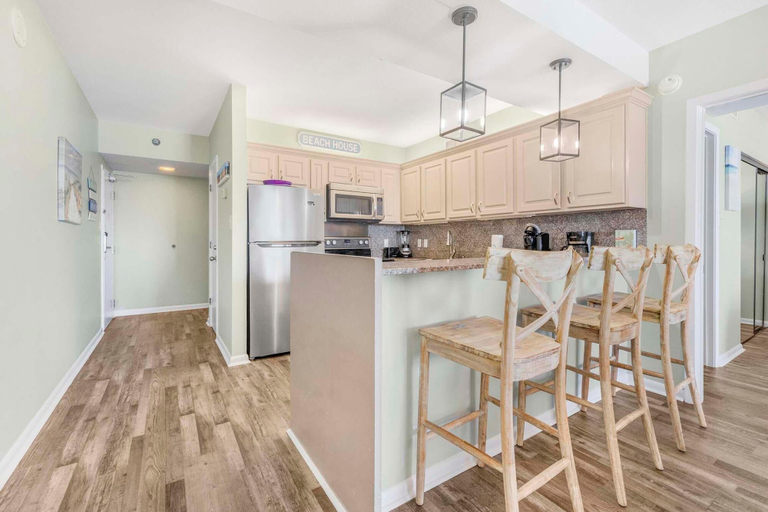 Others 5, Romar Place 302, Baldwin