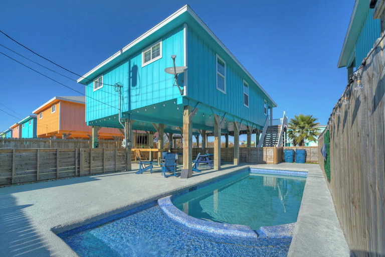 Sport & Beauty 1, Boards N Bikinis by Avantstay Private Pool!, Nueces