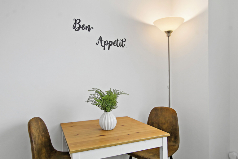 Others 5, Chic Studio - Del Prado 418, Cook