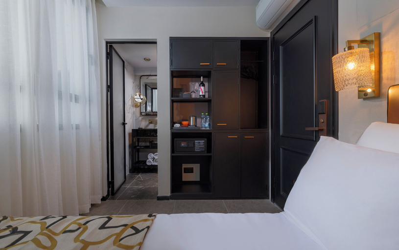 Bedroom 3, Iconic Hotel - by Echo Hotels