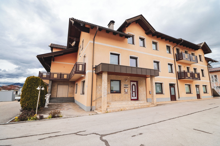Exterior & Views, Frühstückspension Wernberg, Villach Land