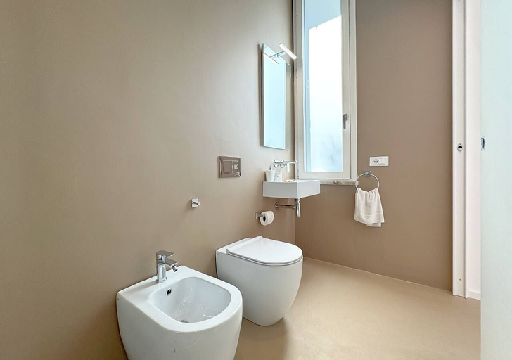 Bathroom 2, Solemar Sicilia - Villa Regina Elena, Palermo
