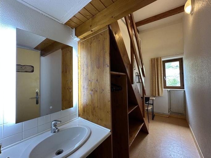 Bathroom 5, Auberge de Jeunesse HI Le Mont-Dore, Puy-de-Dôme