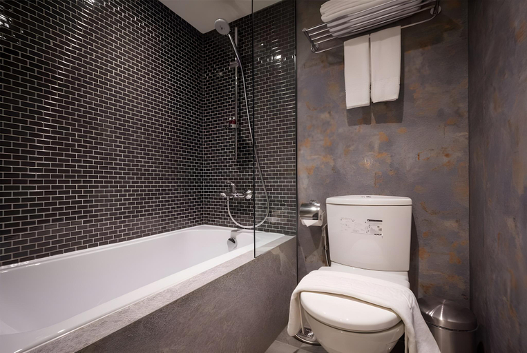 Bathroom 4, Gold Inn, Taipei City