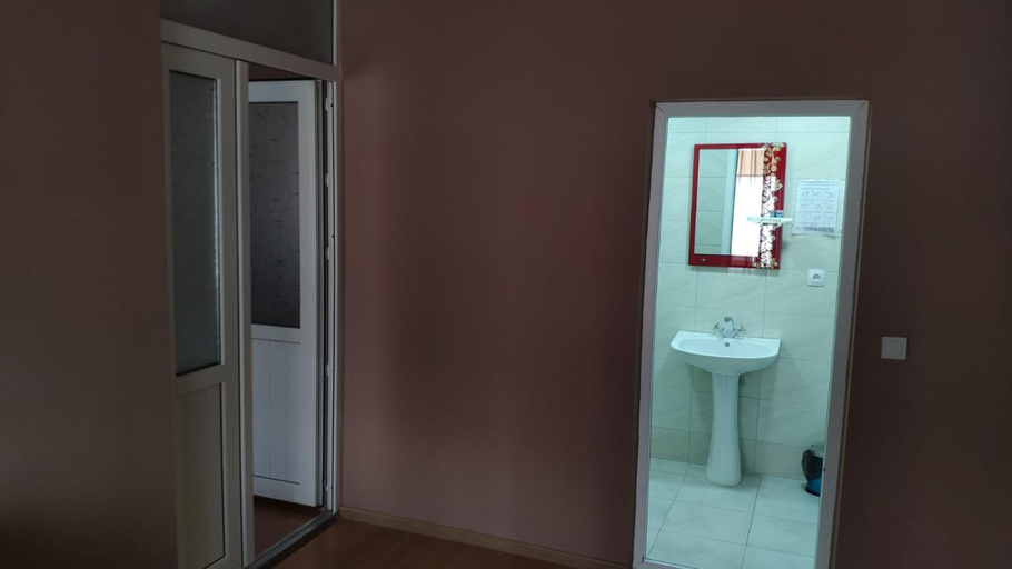 Bathroom 4, Ideal, Akhalkalaki