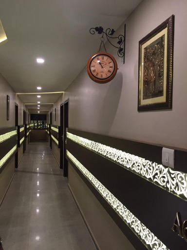 Others 5, Elite Park, Bangalore