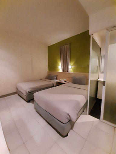 Apita Express Hotel Room Type - Standard Twin Room Only - Not Free Parking