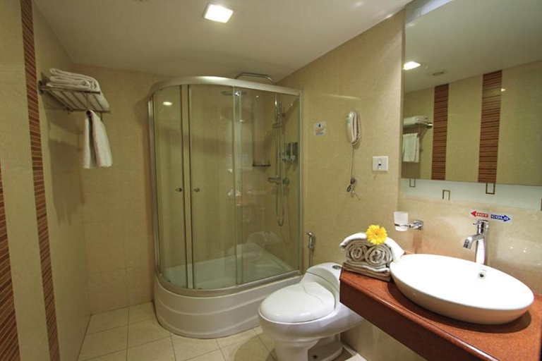Bathroom 4, Parijatha Gateway, Bangalore