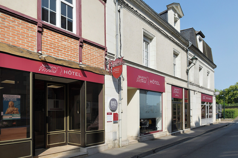 Exterior & Views 2, Logis Hôtel Maison Voltaire, Indre-et-Loire