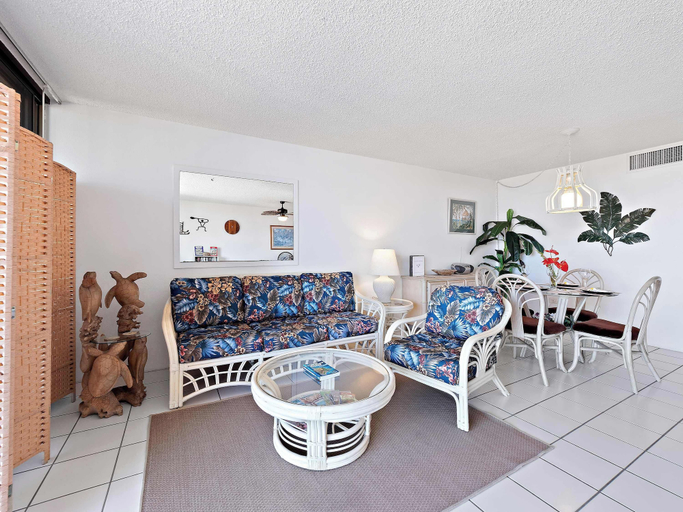 Others 5, Kolu Honu Stunning Beachfront Condo for 2!, Hawaii