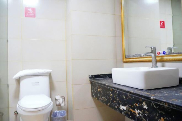 Bathroom 3, Pizhou Dihao Jingzhi Hotel, Xuzhou