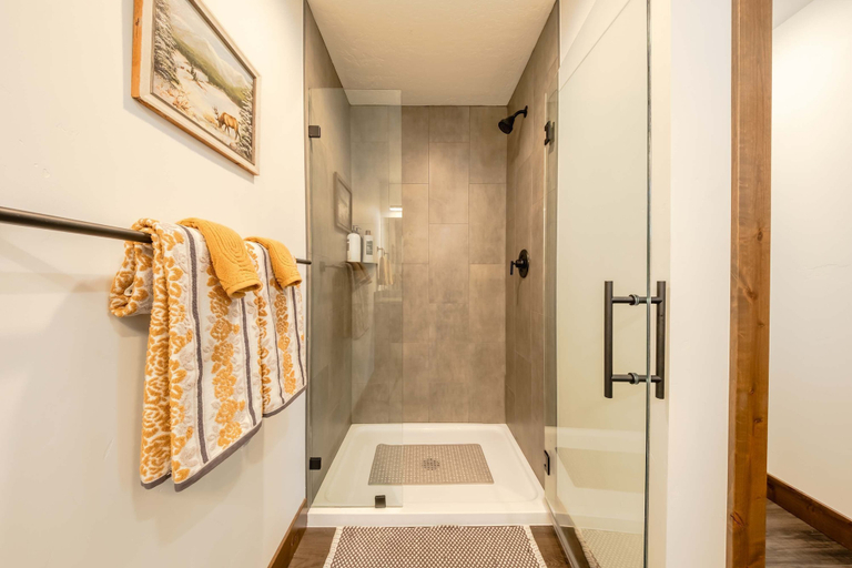 Bathroom, Columbia Falls Downtown Condo, Flathead