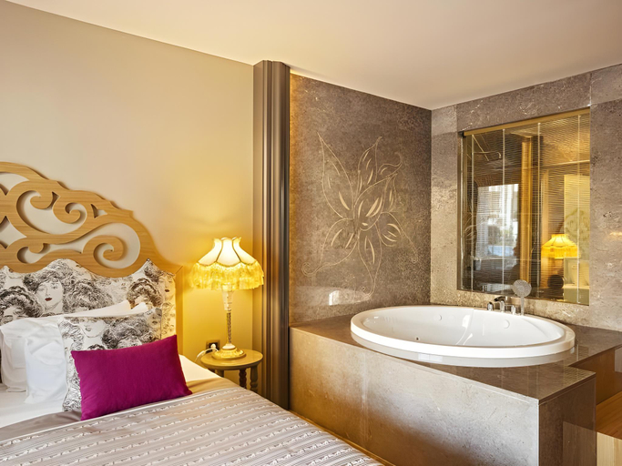 Bathroom 5, Thor Luxury Hotel Spa Bodrum, Bodrum