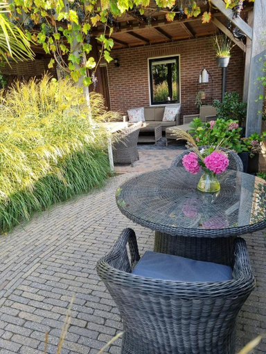 Others 3, Bed and Breakfast De Dijk, Korendijk