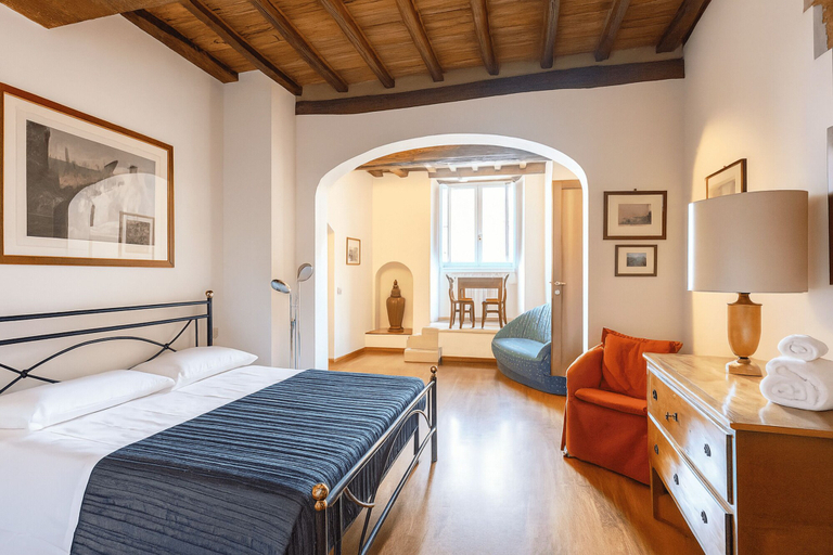 Bedroom 4, The Balcony Suite -Piazza del Campo View, Siena