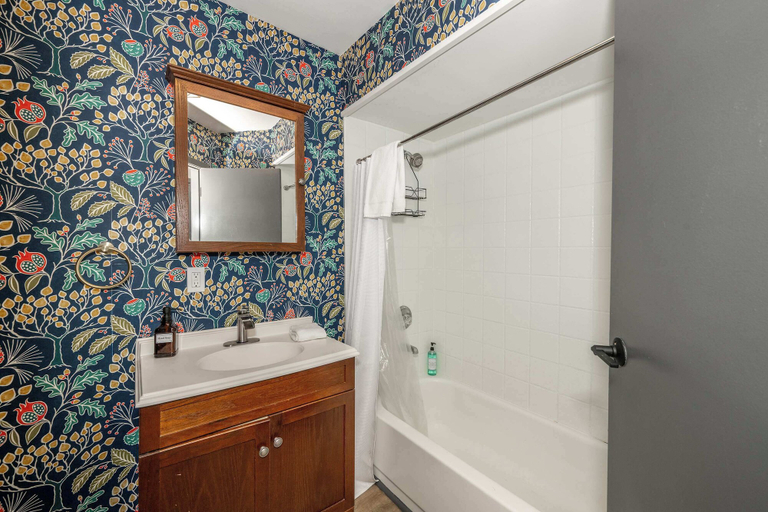 Bathroom 4, 2 King Beds Near OTR + Downtown Free Parking, Cincinnati