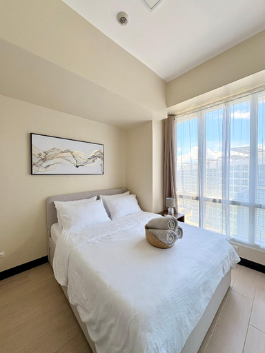 Bedroom 3, Modern Condo in Mactan Newtown | Pool + Beach, Lapu-Lapu City