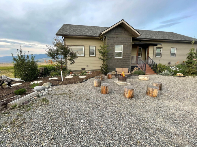 Exterior & Views 2, Hollenback Heights Epic Views!, Lincoln