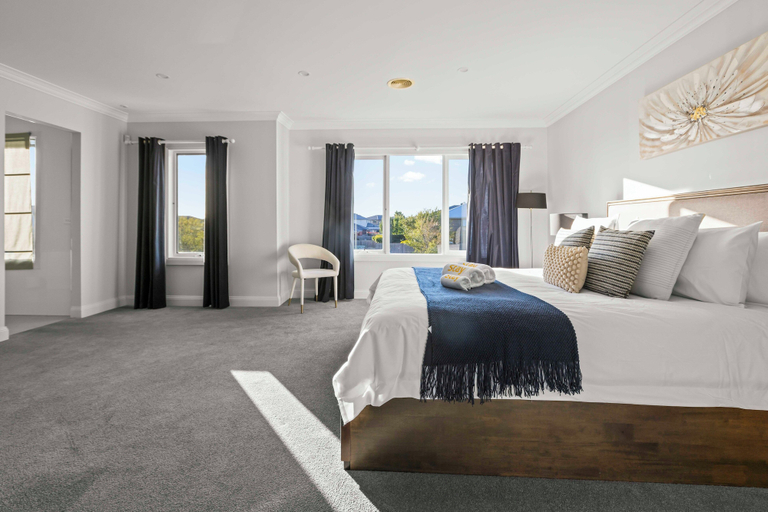 Bedroom, StayAU Contemporary 5BRM Families Home Point Cook, Melbourne