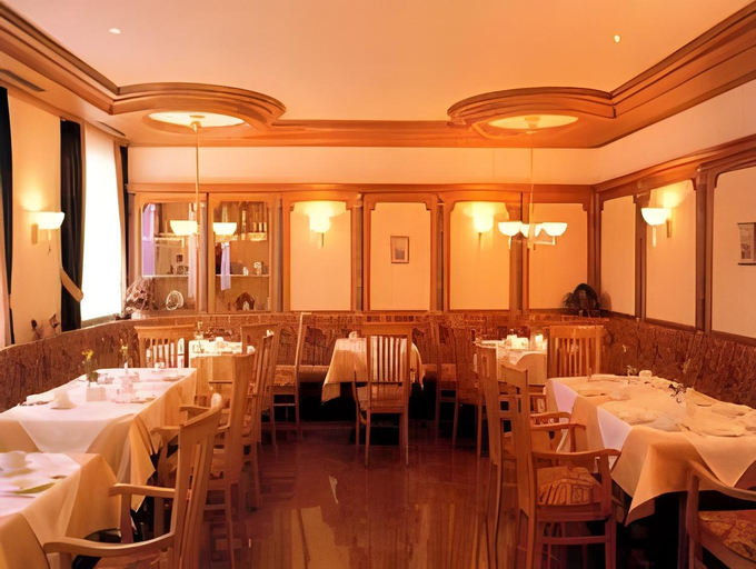 Restaurant 5, Am Schloßberg, Erding