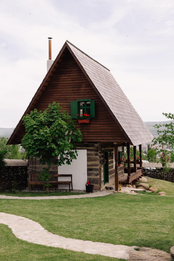 Exterior view 4, Echoes of Vladicu, Cluj-napoca