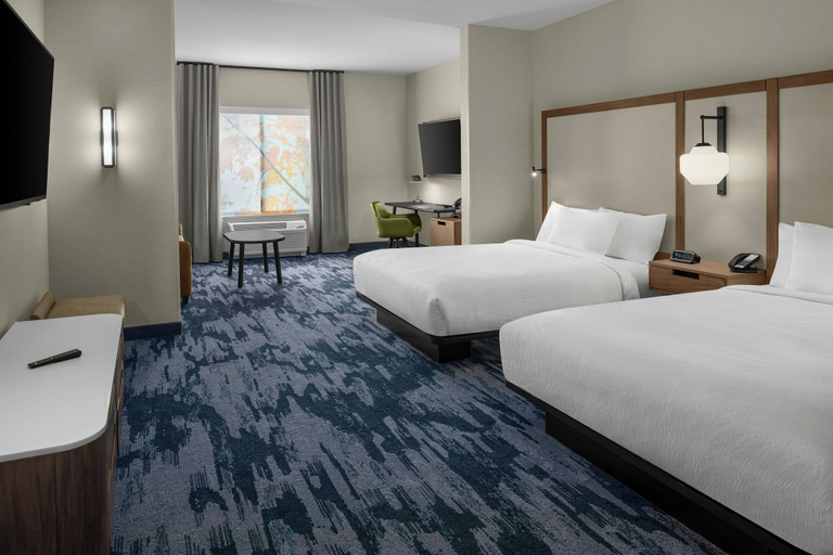 Bedroom 2, Fairfield by Marriott Inn & Suites Winters Davis, Yolo