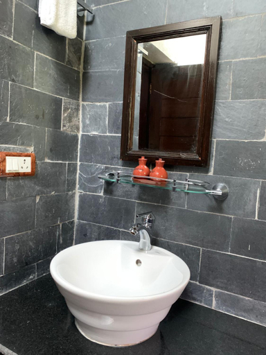Bathroom 3, Mountain Lodges of Nepal, Tomijong, Gandaki