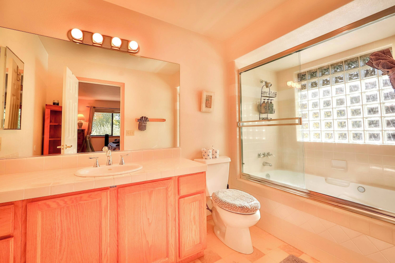 Bathroom 3, Tahoe Family Getaway, Douglas