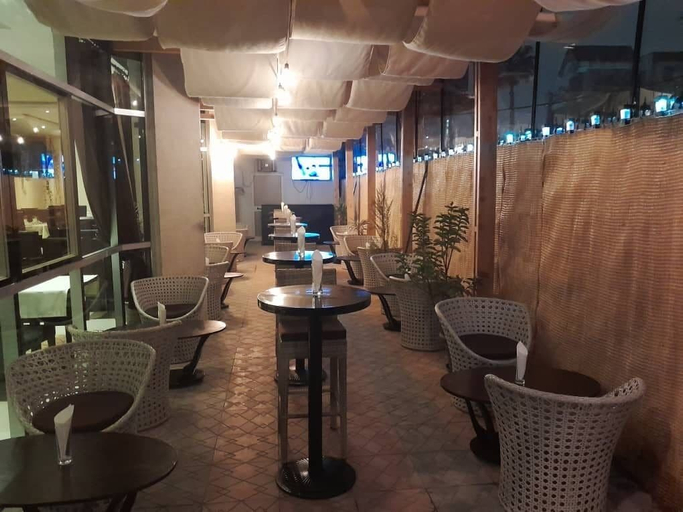Food & Drinks 3, Bole Central Apartment, Addis Abeba