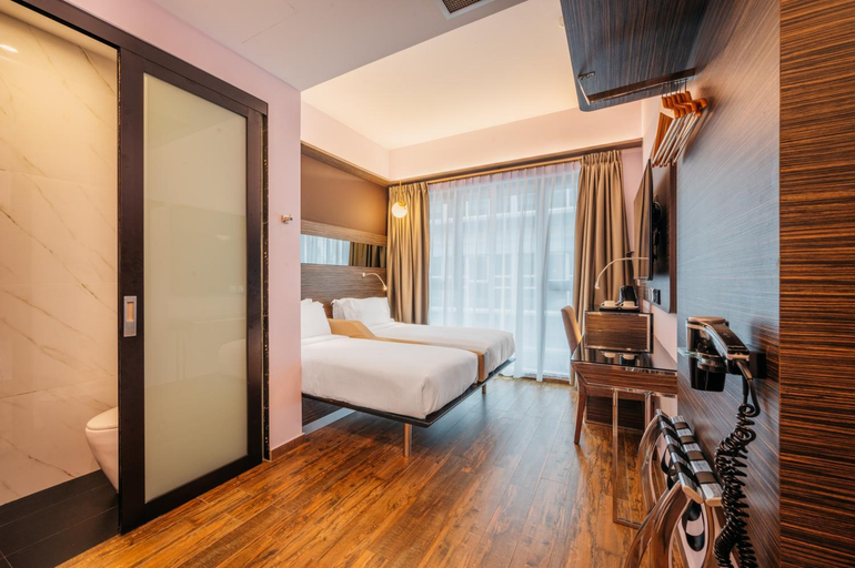 Bedroom 13