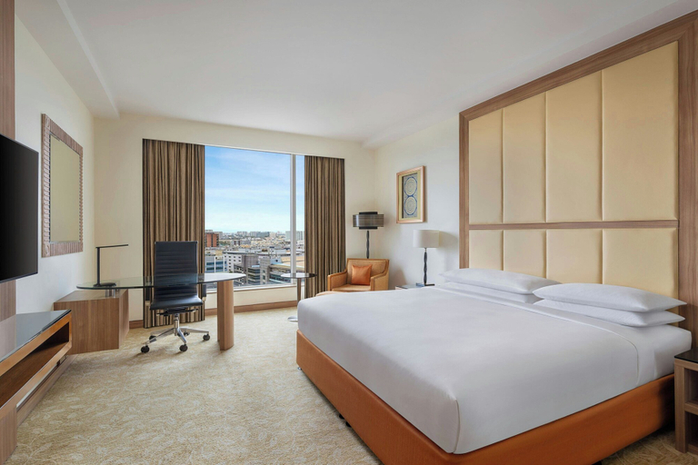 Bedroom 3, Bengaluru Marriott Hotel Whitefield, Bangalore