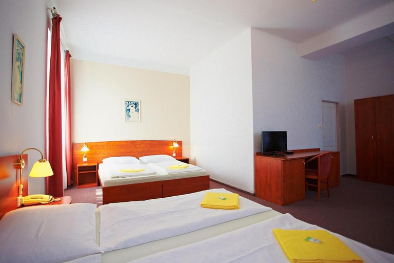 Bedroom 3, Wellness Hotel Central, Klatovy