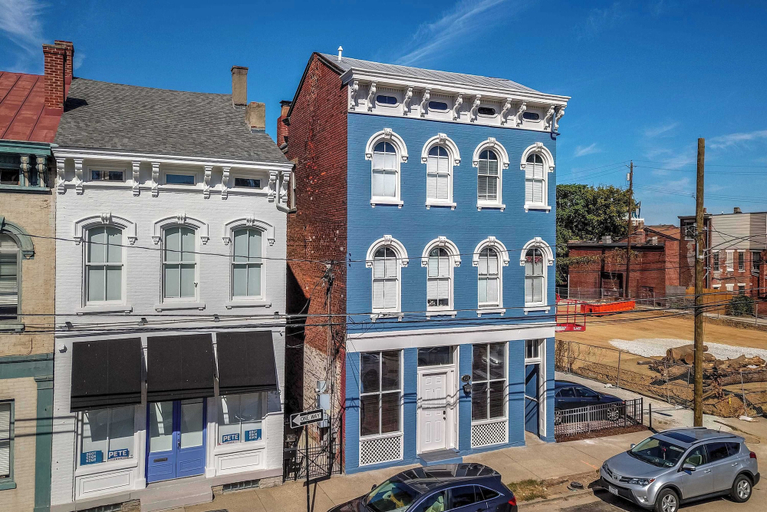 Exterior & Views 2, Heart of Mainstrasse Apt 2, Kenton