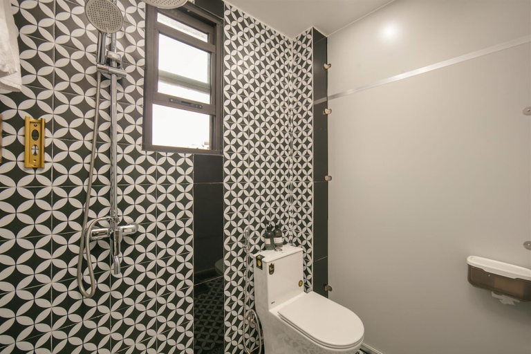 Bathroom 5, Hanoi Traveller House, Hoàn Kiếm
