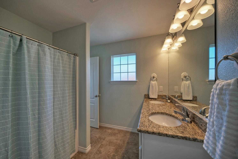 Bathroom 4, Boards N Bikinis by Avantstay Private Pool!, Nueces