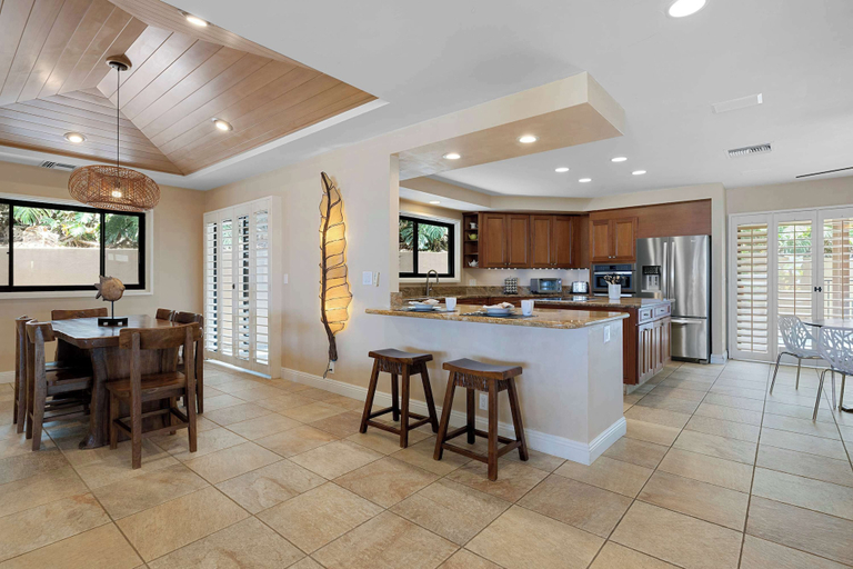Food & Drinks, Hale Nene Pool, Spa Tub & Ocean Views!, Hawaii