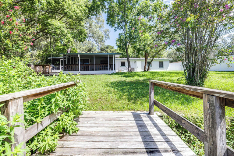 Exterior & Views 2, Quiet Oak Retreat Serene 3 BDR, Hillsborough
