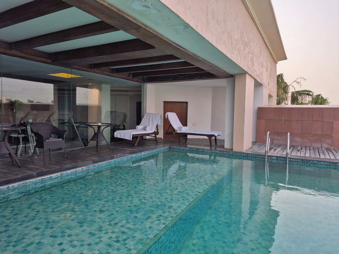 Sport & Beauty 2, Godwin Meerut, Meerut