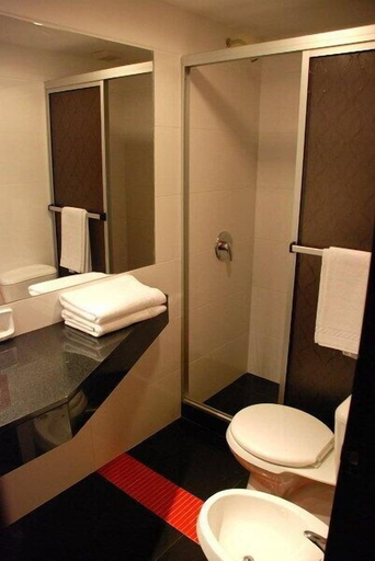 Others 5, Sur Hotel, Montevideo