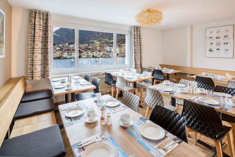 Food & Drinks 4, Hotel Merkur - West Station Lodge, Interlaken
