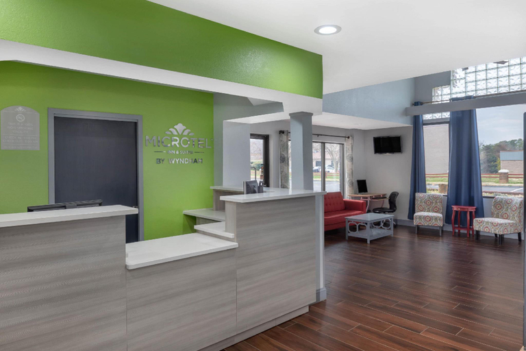 Public Area 3, Microtel Inn by Wyndham Cornelius/Lake Norman, Mecklenburg