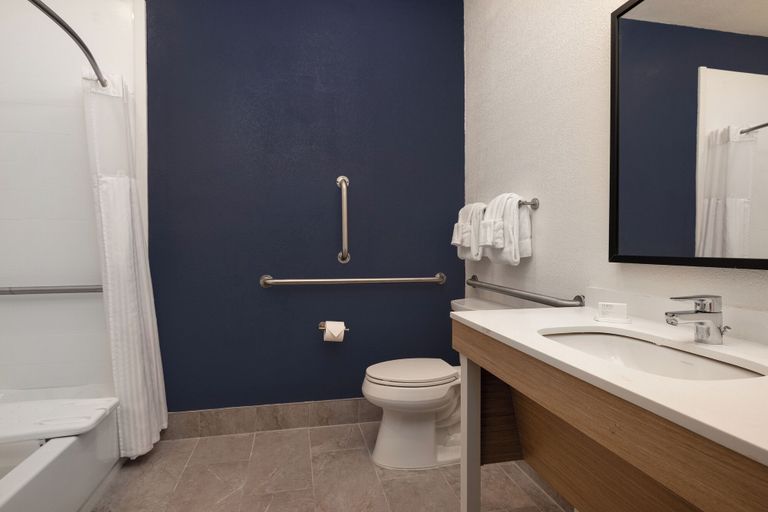 Bathroom 4, Spark by Hilton El Paso University, El Paso
