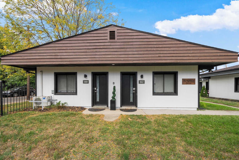 Exterior & Views 2, Chic City Retreat 97 Sleeps 2!, Franklin