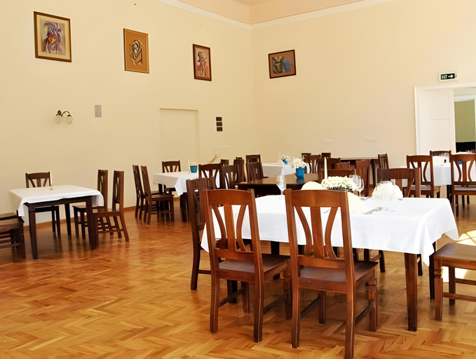 Food & Drinks 4, Palatul Brukenthal Avrig, Avrig