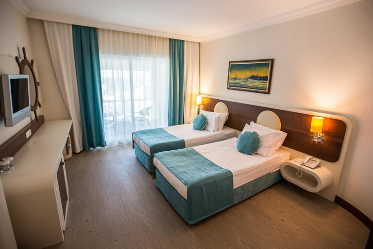 Bedroom 3, Transatlantik Hotel & Spa - All Inclusive, Kemer