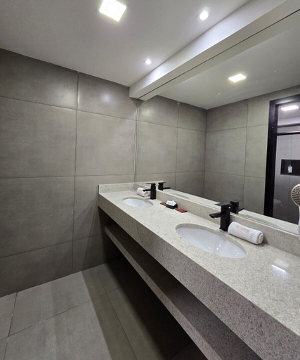 Bathroom, Hotel Village, Foz do Iguaçu