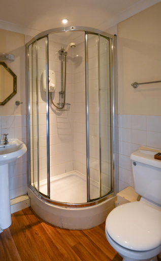 Bathroom 3, THE Waterloo Arms Hotel, Scottish Borders